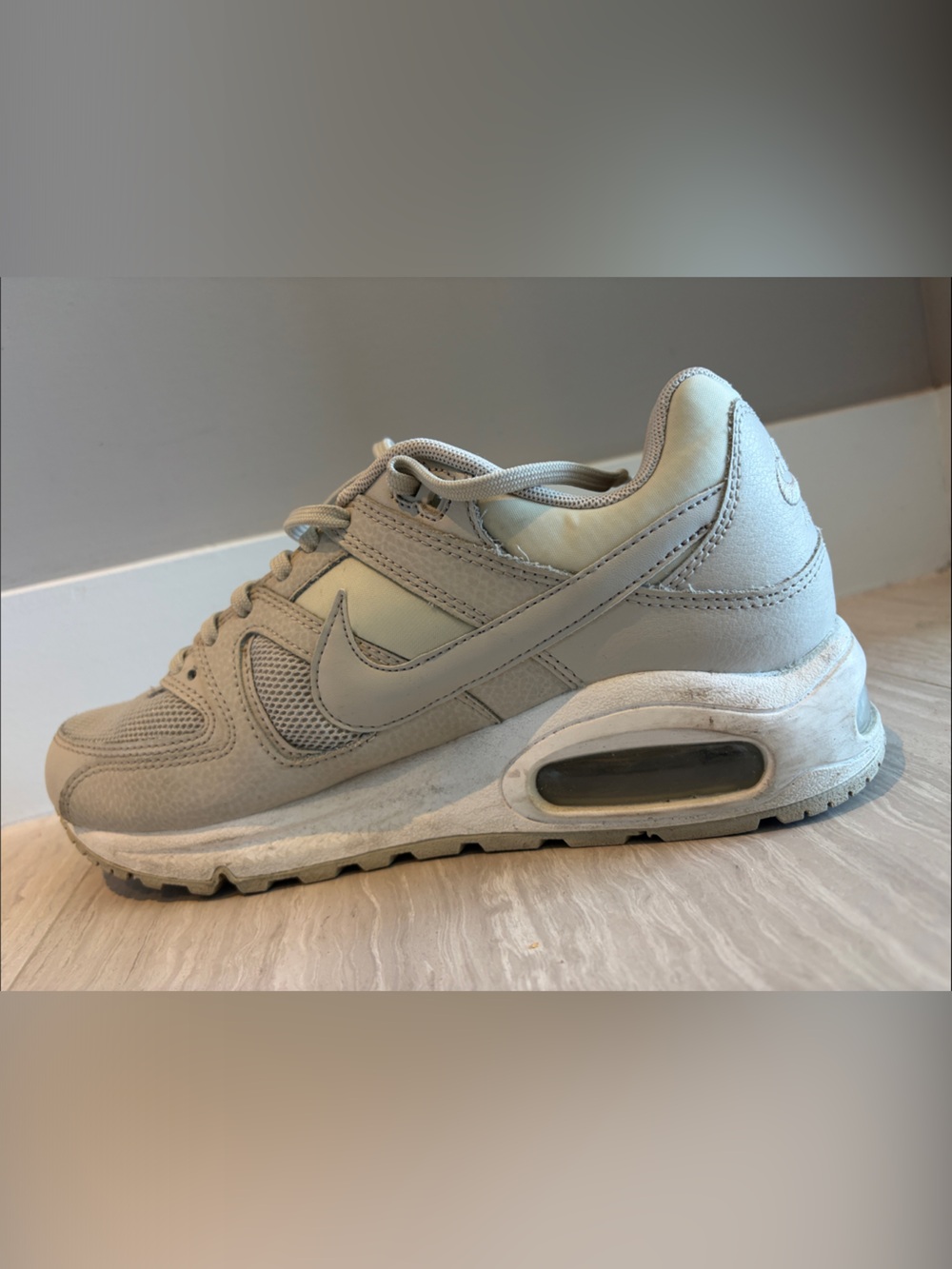 Nike Women's Air Max Women’s Sz 8 Sneakers - Picture 13 of 14
